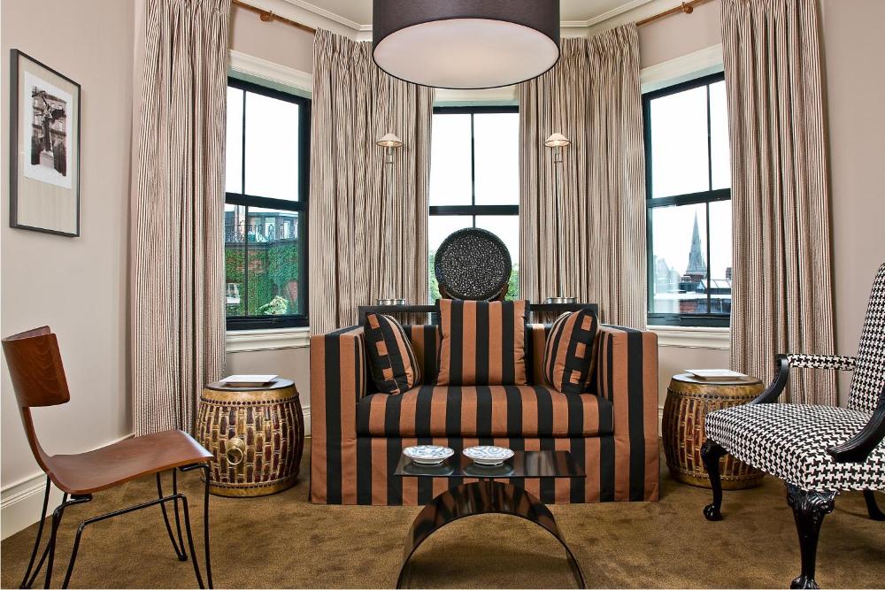 Studio Suite interior